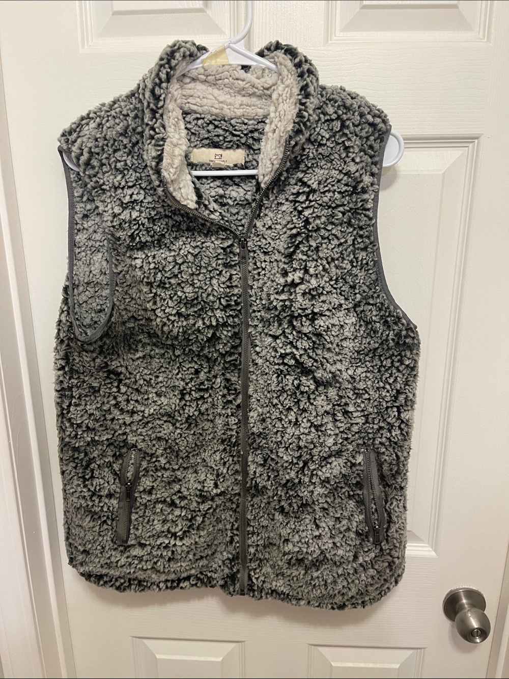 Thread & Supply Gray Sherpa Vest M